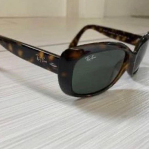 Women's Ray-ban Sunglasses - Picture 3 of 3
